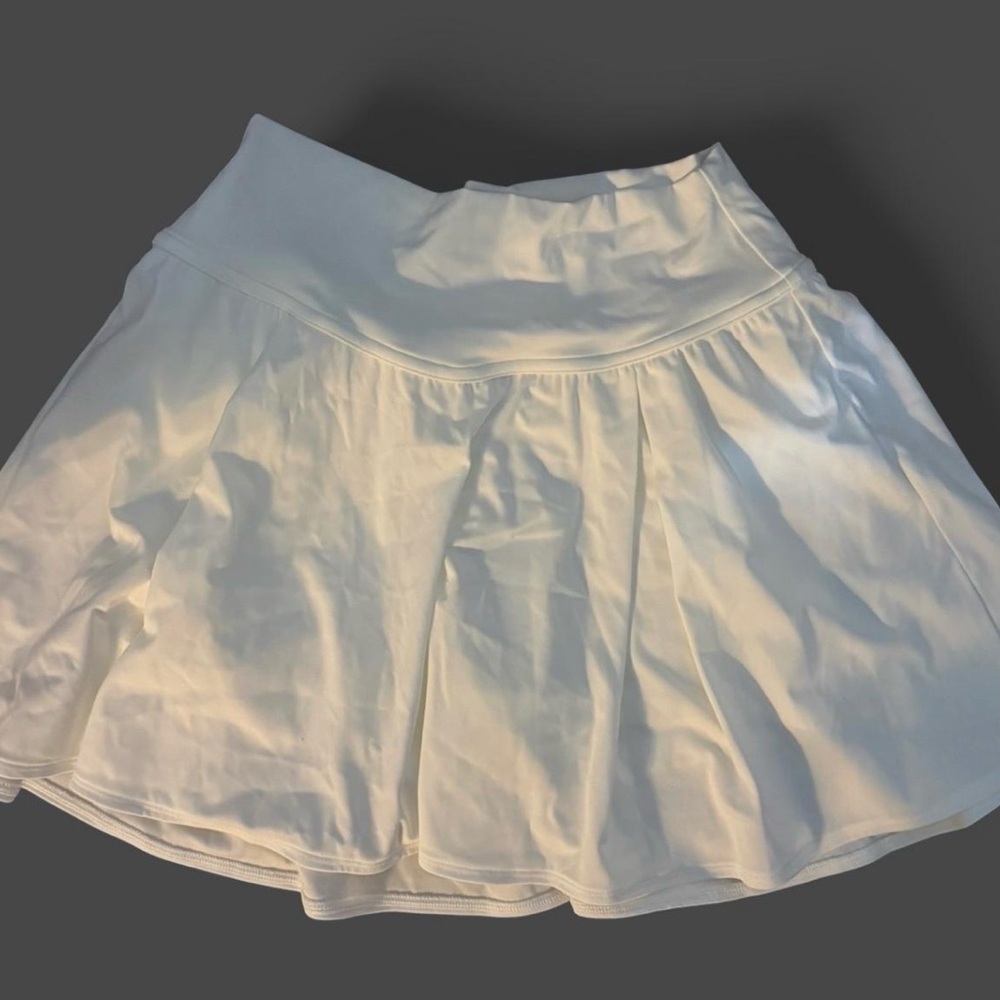 NWT white athletic skirt